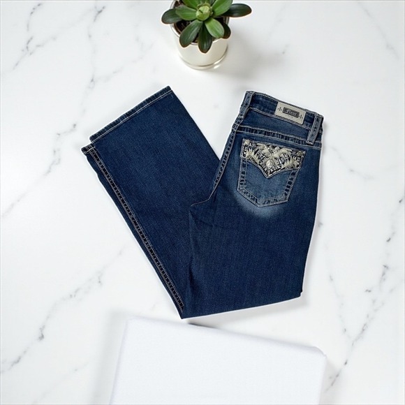 Miss Me Fleur Embellished Pocket Jeans Size 29 Medium Wash Bootcut Denim - Picture 3 of 10